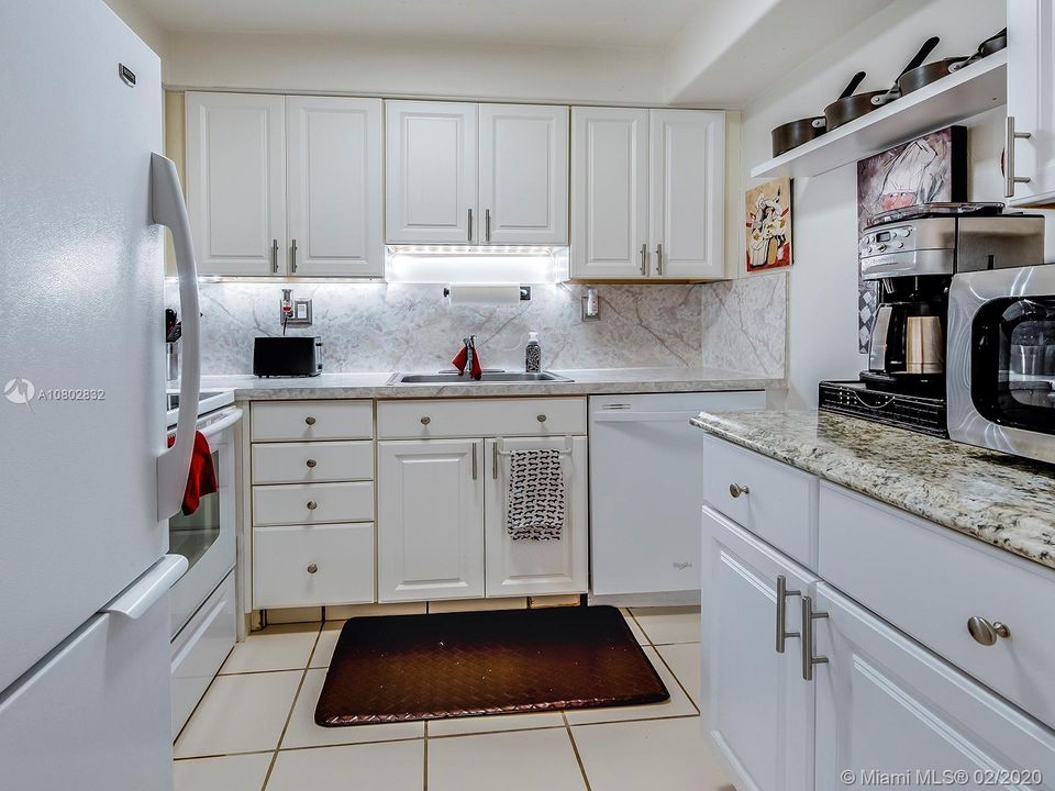 Recently Sold: $149,900 (1 beds, 1 baths, 620 Square Feet)