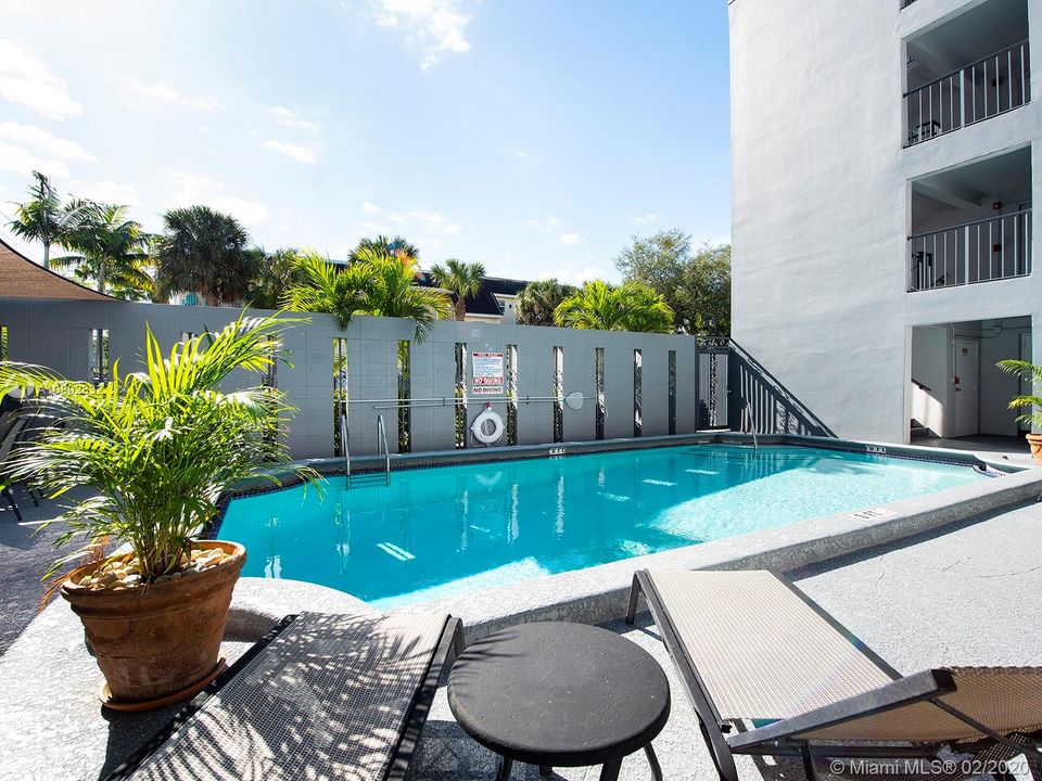 Recently Sold: $149,900 (1 beds, 1 baths, 620 Square Feet)