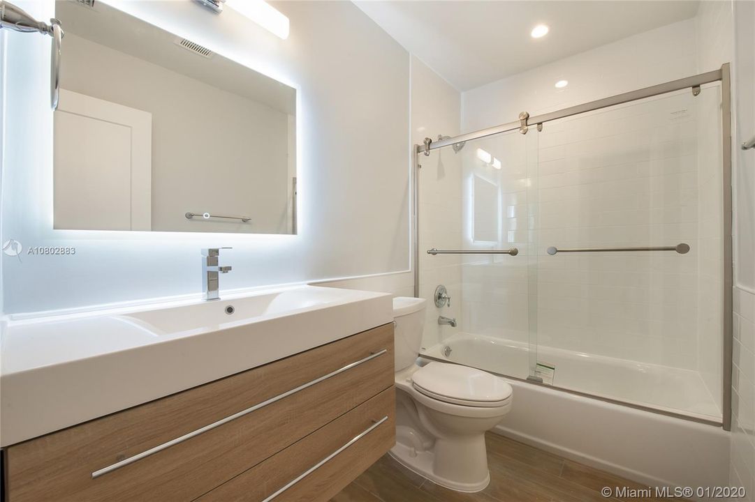Recientemente alquilado: $2,700 (3 camas, 2 baños, 1446 Pies cuadrados)
