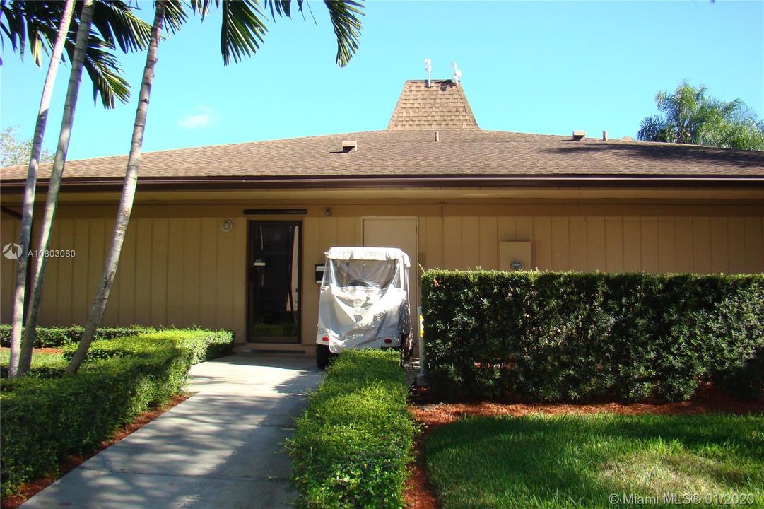 Recently Sold: $139,000 (1 beds, 1 baths, 727 Square Feet)