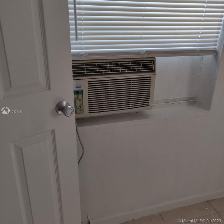 Recently Rented: $800 (1 beds, 1 baths, 0 Square Feet)