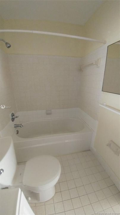 Recently Rented: $1,375 (2 beds, 2 baths, 1035 Square Feet)