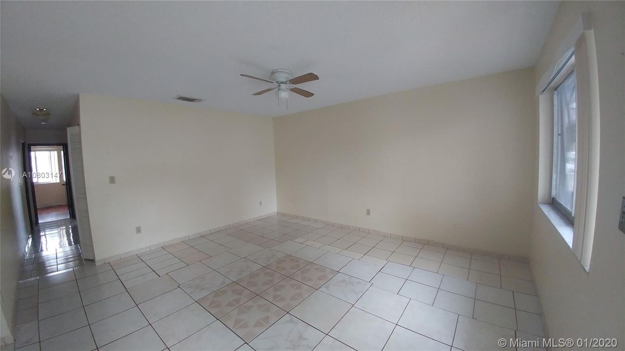 Recently Rented: $1,375 (2 beds, 2 baths, 1035 Square Feet)