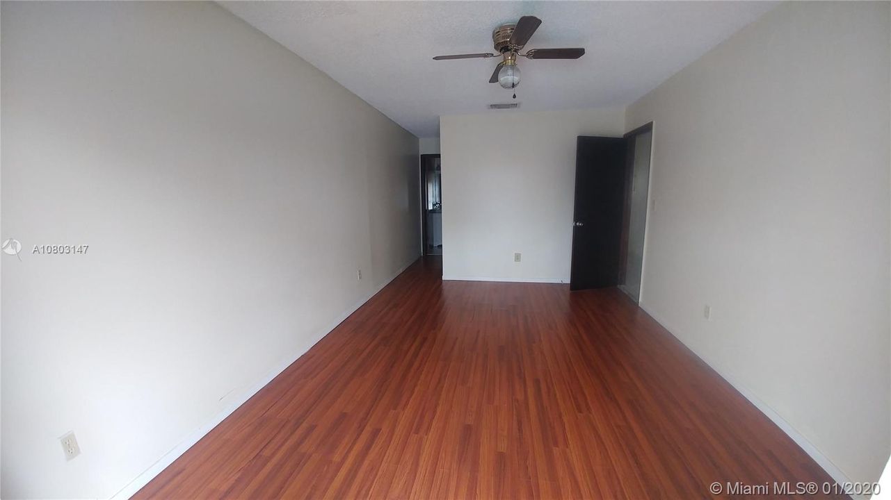 Recently Rented: $1,375 (2 beds, 2 baths, 1035 Square Feet)