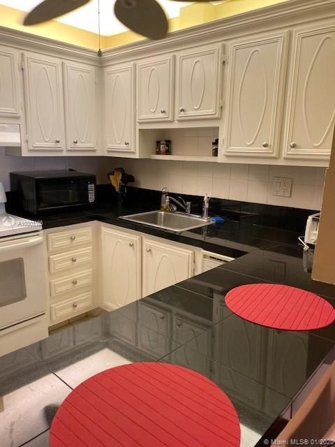 Recently Sold: $54,000 (1 beds, 1 baths, 680 Square Feet)