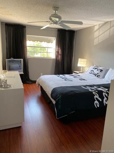 Recently Sold: $54,000 (1 beds, 1 baths, 680 Square Feet)