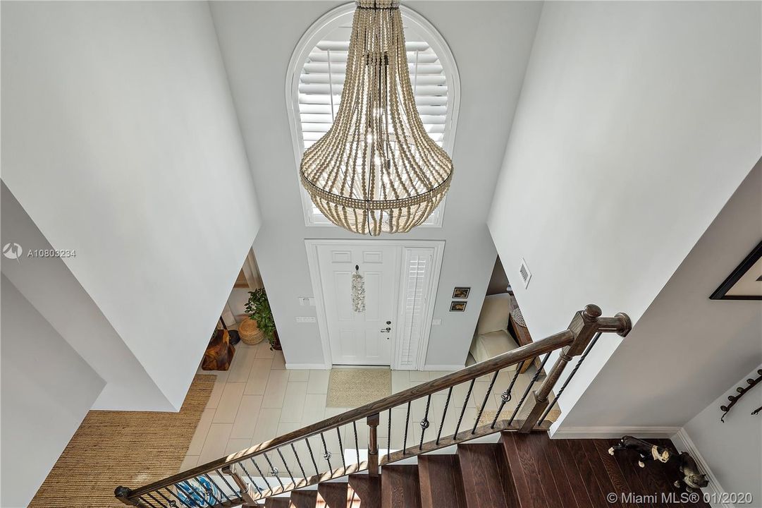 Recently Sold: $614,900 (4 beds, 3 baths, 2319 Square Feet)