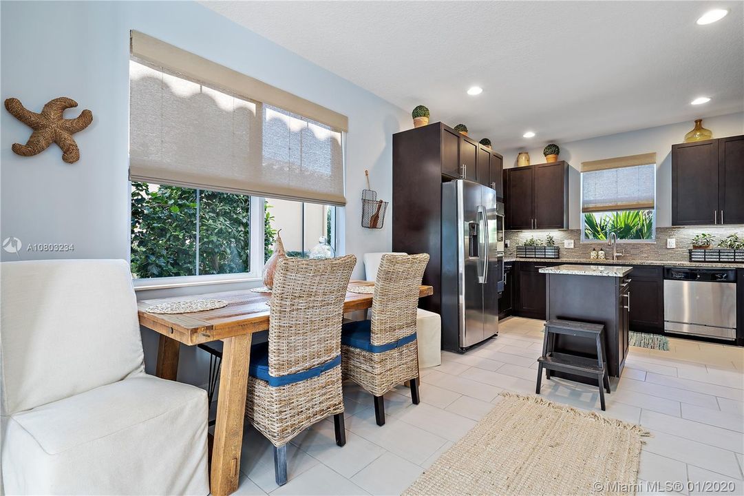 Recently Sold: $614,900 (4 beds, 3 baths, 2319 Square Feet)