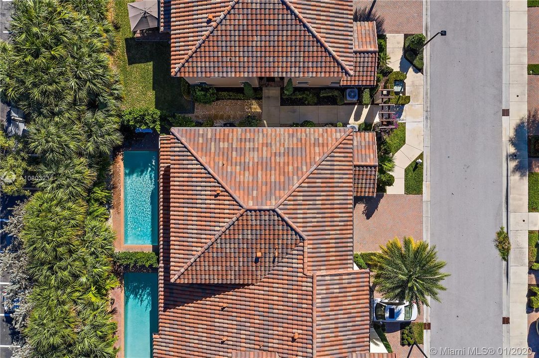 Recently Sold: $614,900 (4 beds, 3 baths, 2319 Square Feet)