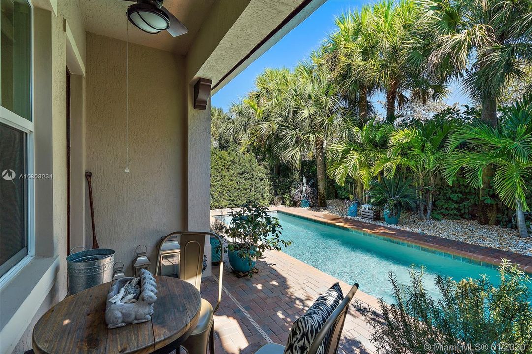 Recently Sold: $614,900 (4 beds, 3 baths, 2319 Square Feet)