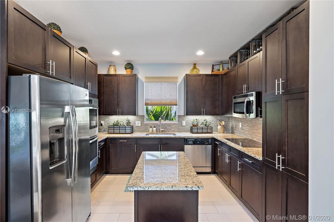 Recently Sold: $614,900 (4 beds, 3 baths, 2319 Square Feet)
