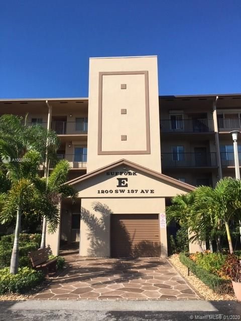 Recently Sold: $95,000 (1 beds, 1 baths, 1056 Square Feet)