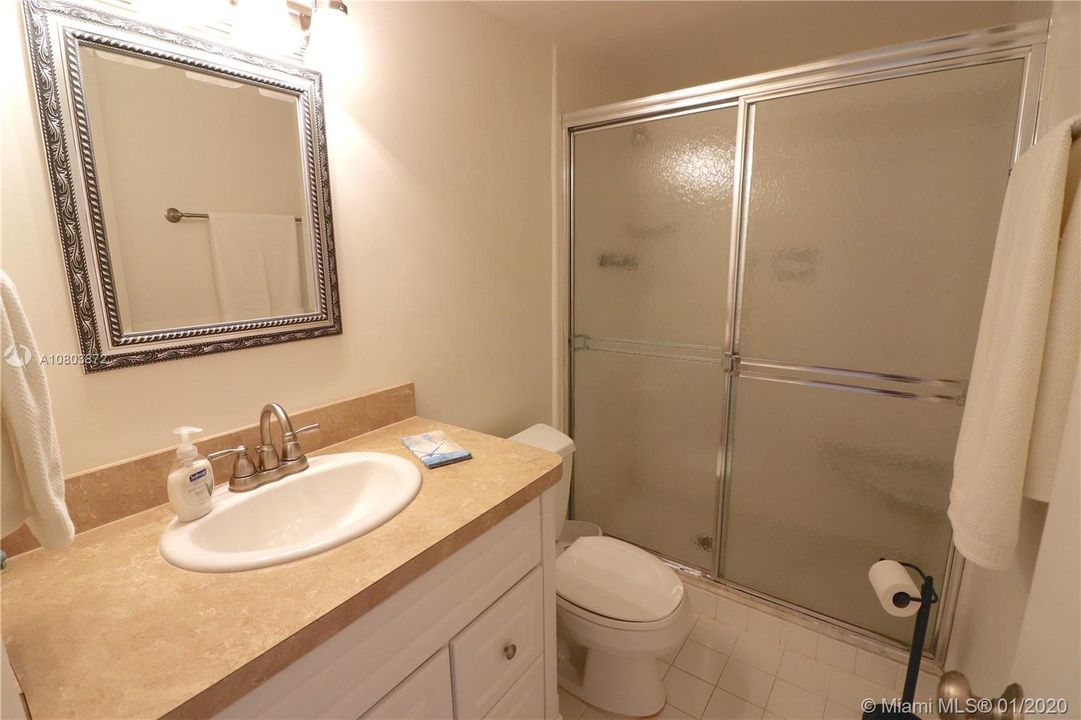 Master suite bath