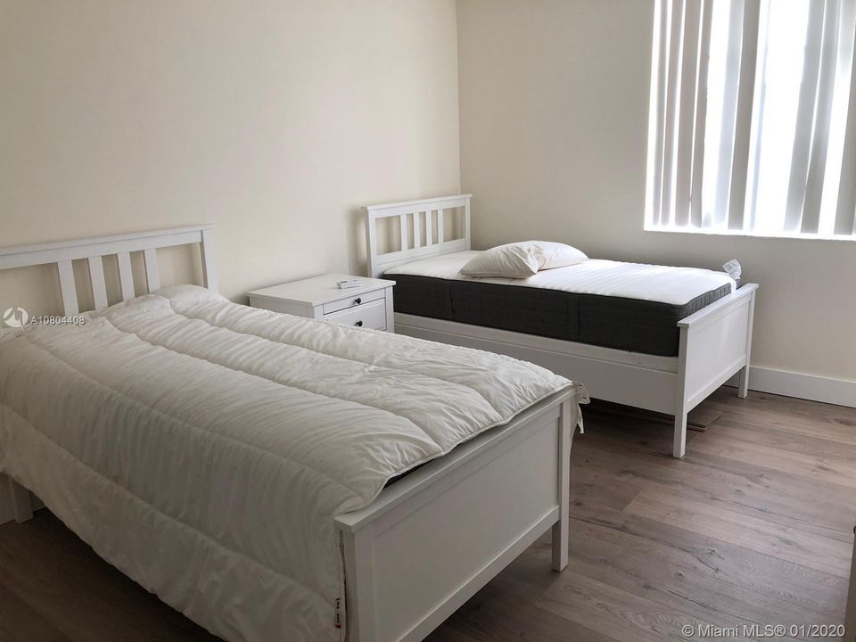 Недавно арендовано: $2,000 (2 спален, 1 ванн, 818 Квадратных фут)