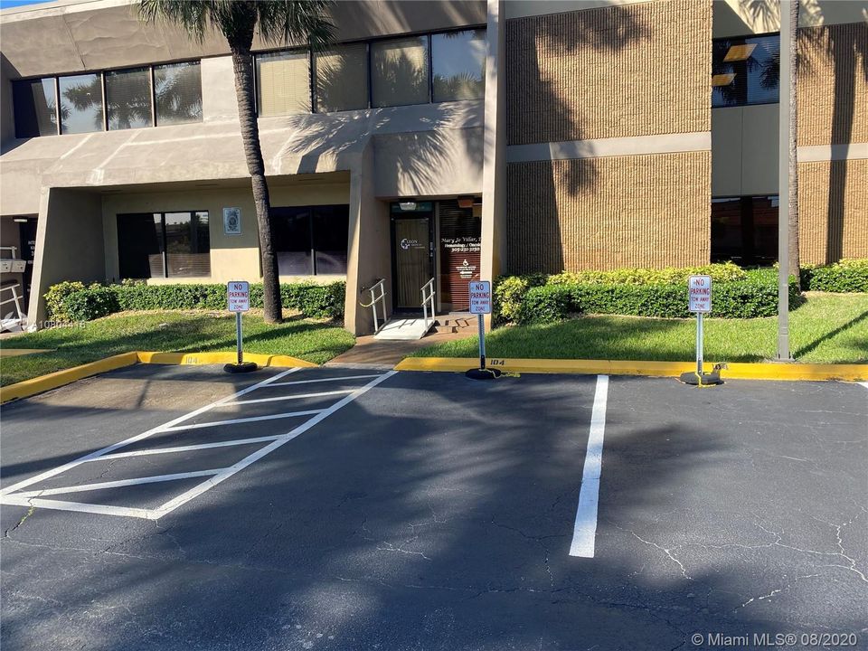 Недавно арендовано: $29 (0 спален, 0 ванн, 2140 Квадратных фут)