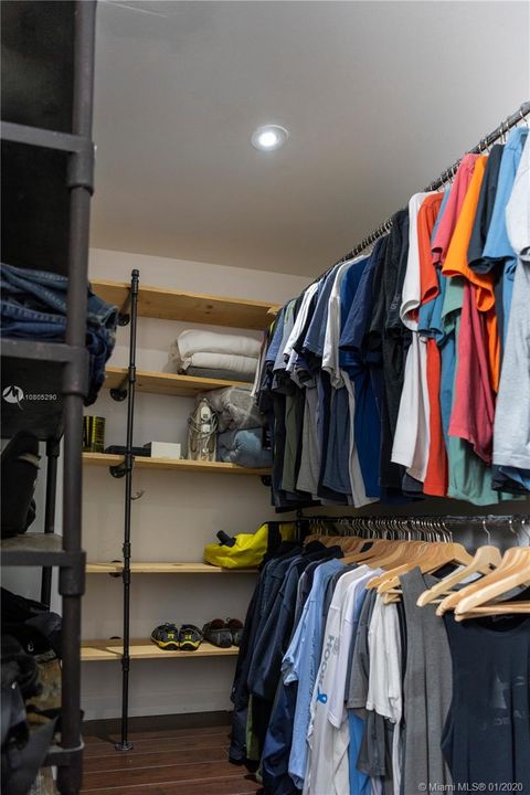 Walkin Closet