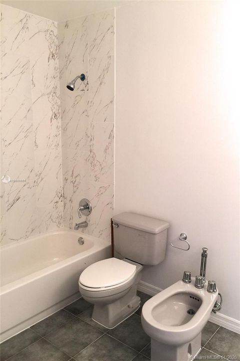 Vendido Recientemente: $325,000 (3 camas, 2 baños, 1330 Pies cuadrados)