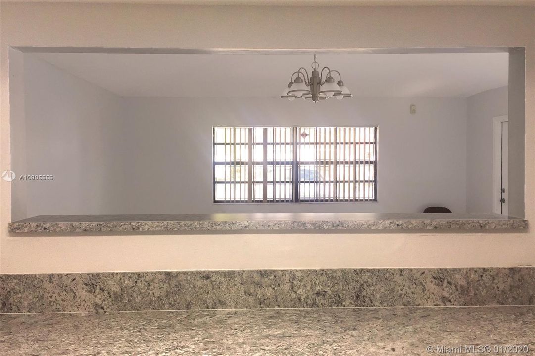 Vendido Recientemente: $325,000 (3 camas, 2 baños, 1330 Pies cuadrados)