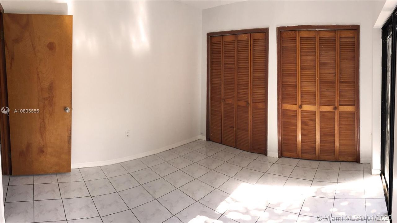 Vendido Recientemente: $325,000 (3 camas, 2 baños, 1330 Pies cuadrados)