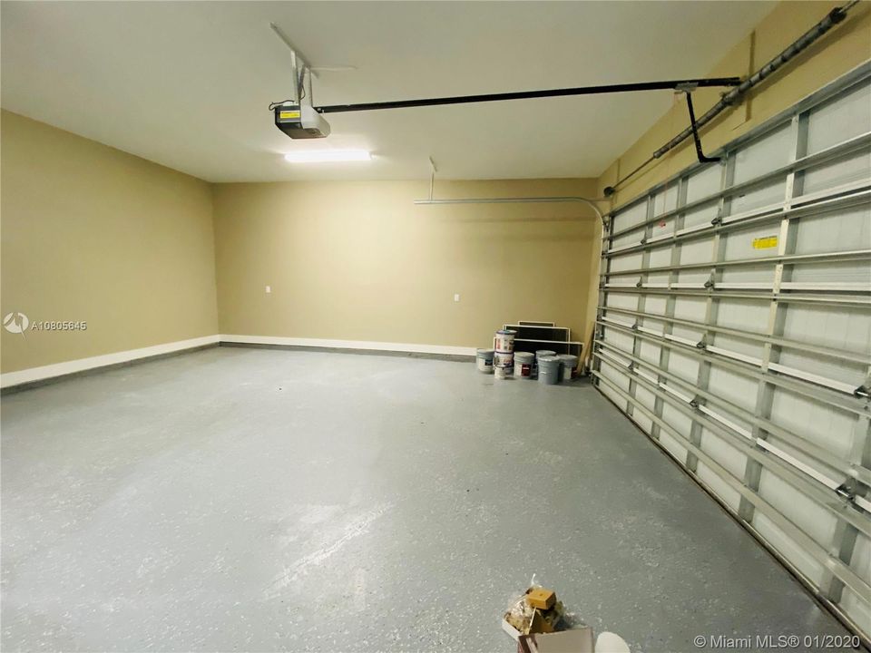 Recently Sold: $219,900 (3 beds, 2 baths, 1454 Square Feet)