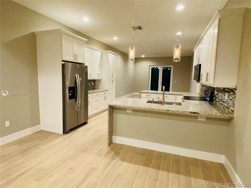 Recently Sold: $219,900 (3 beds, 2 baths, 1454 Square Feet)