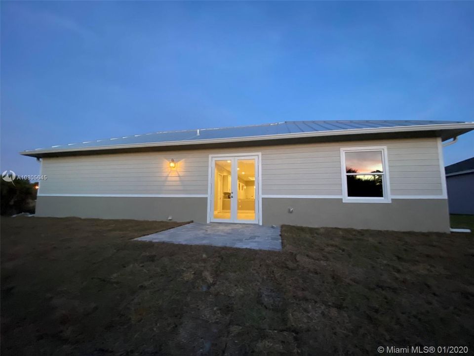 Recently Sold: $219,900 (3 beds, 2 baths, 1454 Square Feet)