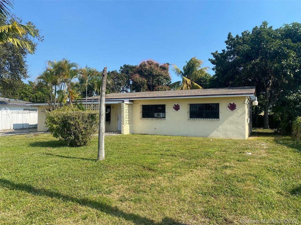 Recently Sold: $191,000 (5 beds, 3 baths, 1958 Square Feet)