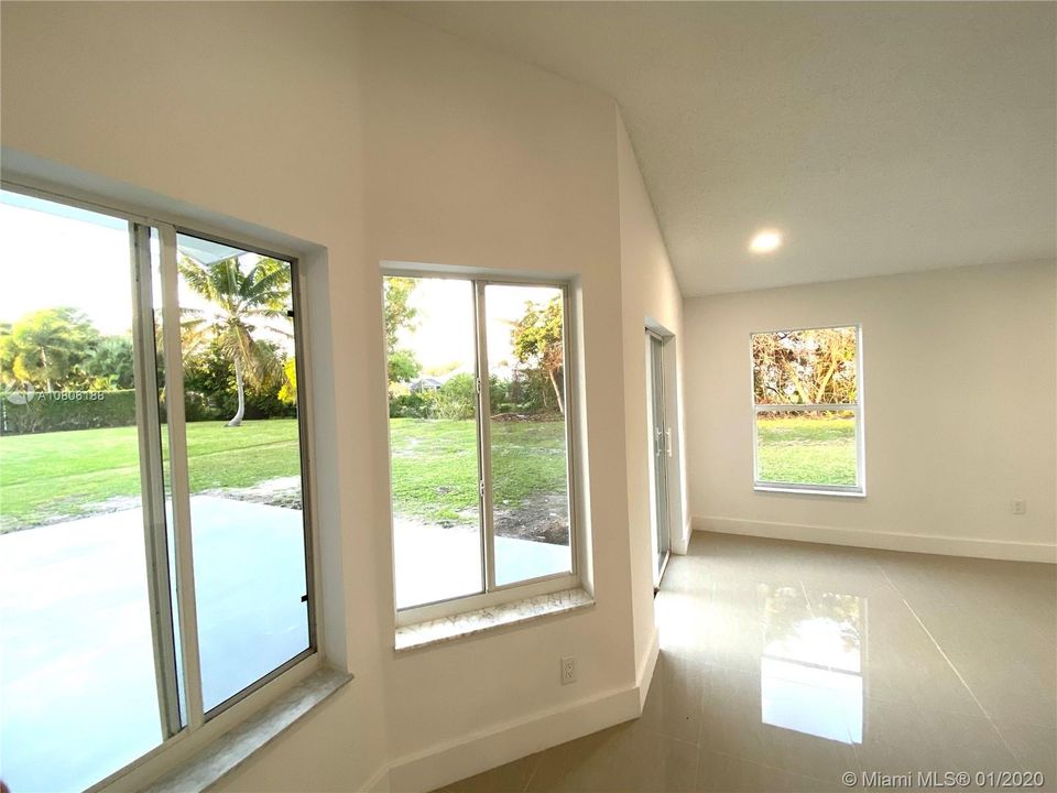 Vendido Recientemente: $410,000 (3 camas, 2 baños, 1721 Pies cuadrados)