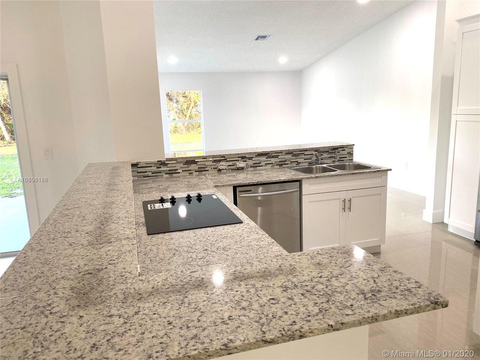 Vendido Recientemente: $410,000 (3 camas, 2 baños, 1721 Pies cuadrados)