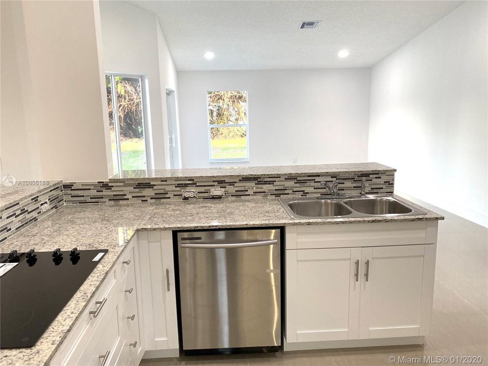 Vendido Recientemente: $410,000 (3 camas, 2 baños, 1721 Pies cuadrados)