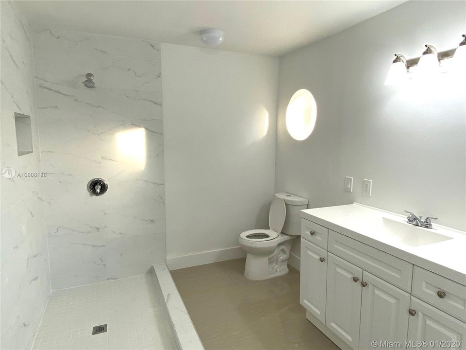 Vendido Recientemente: $410,000 (3 camas, 2 baños, 1721 Pies cuadrados)