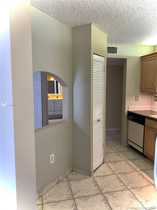 Recently Sold: $107,000 (1 beds, 1 baths, 800 Square Feet)