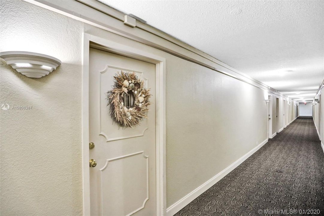 Vendido Recientemente: $250,000 (1 camas, 1 baños, 824 Pies cuadrados)