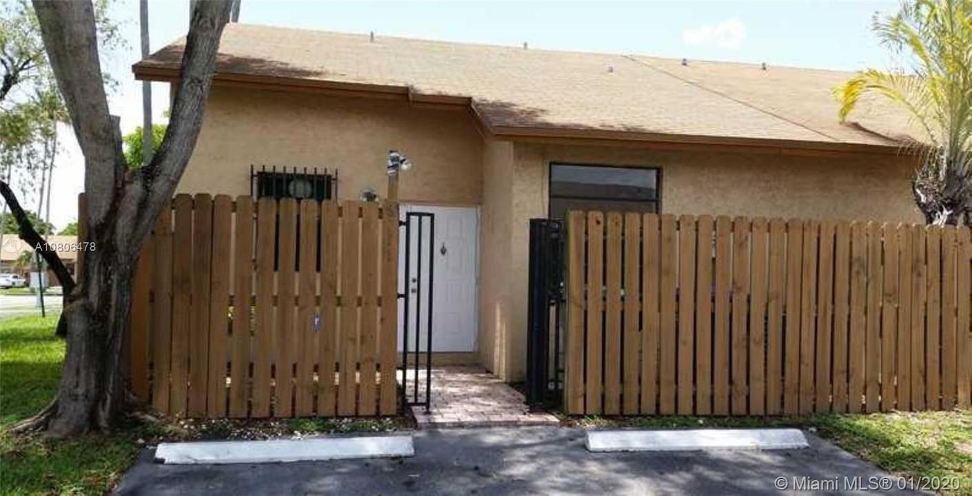 Recently Sold: $250,000 (3 beds, 2 baths, 1032 Square Feet)