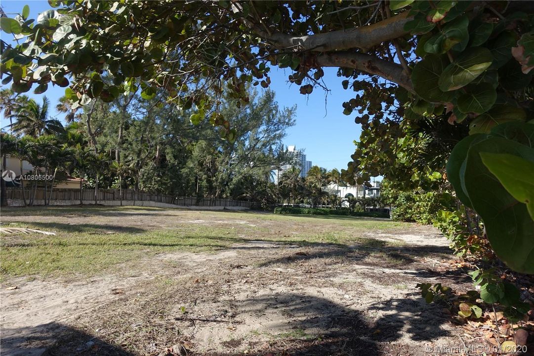 Recently Sold: $6,650,000 (0.83 acres)