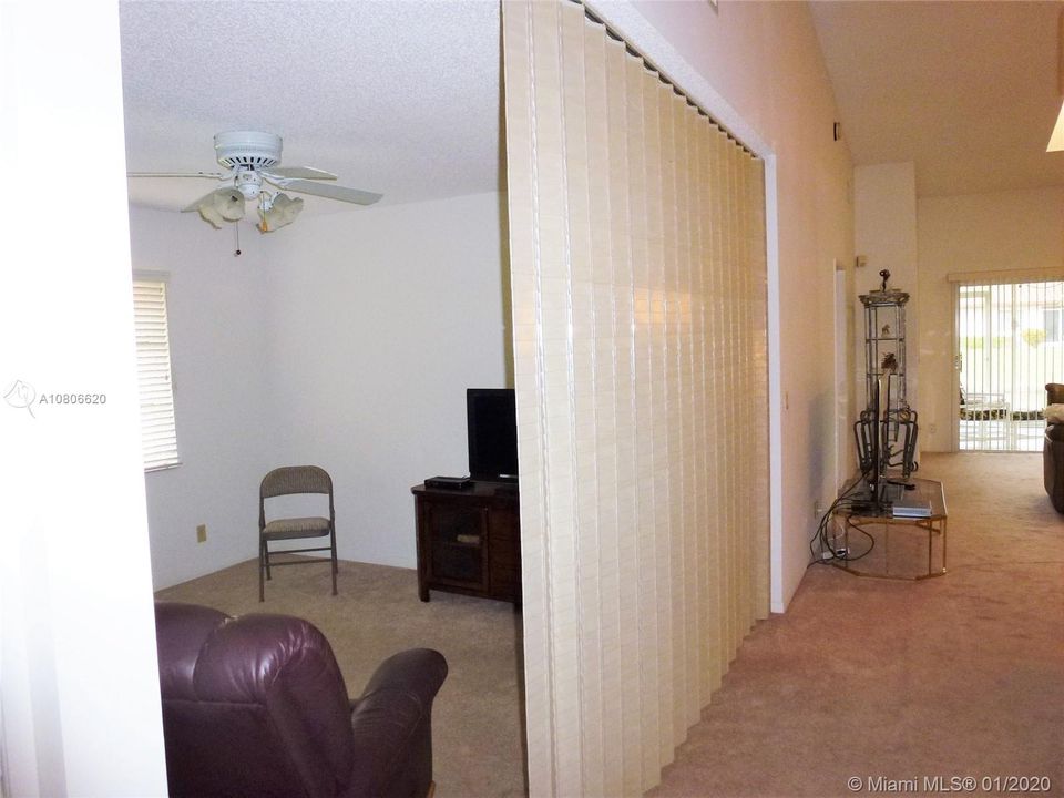Recently Sold: $229,900 (3 beds, 2 baths, 1500 Square Feet)