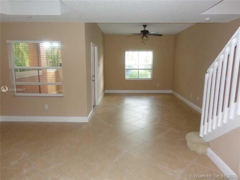 Recently Rented: $1,850 (3 beds, 2 baths, 0 Square Feet)