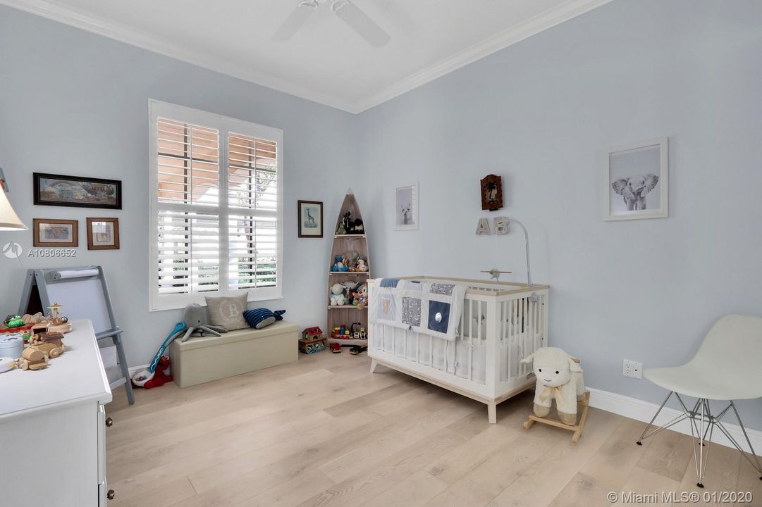 Recently Sold: $695,000 (4 beds, 3 baths, 2493 Square Feet)