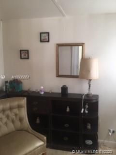 Recently Rented: $1,950 (2 beds, 2 baths, 1008 Square Feet)