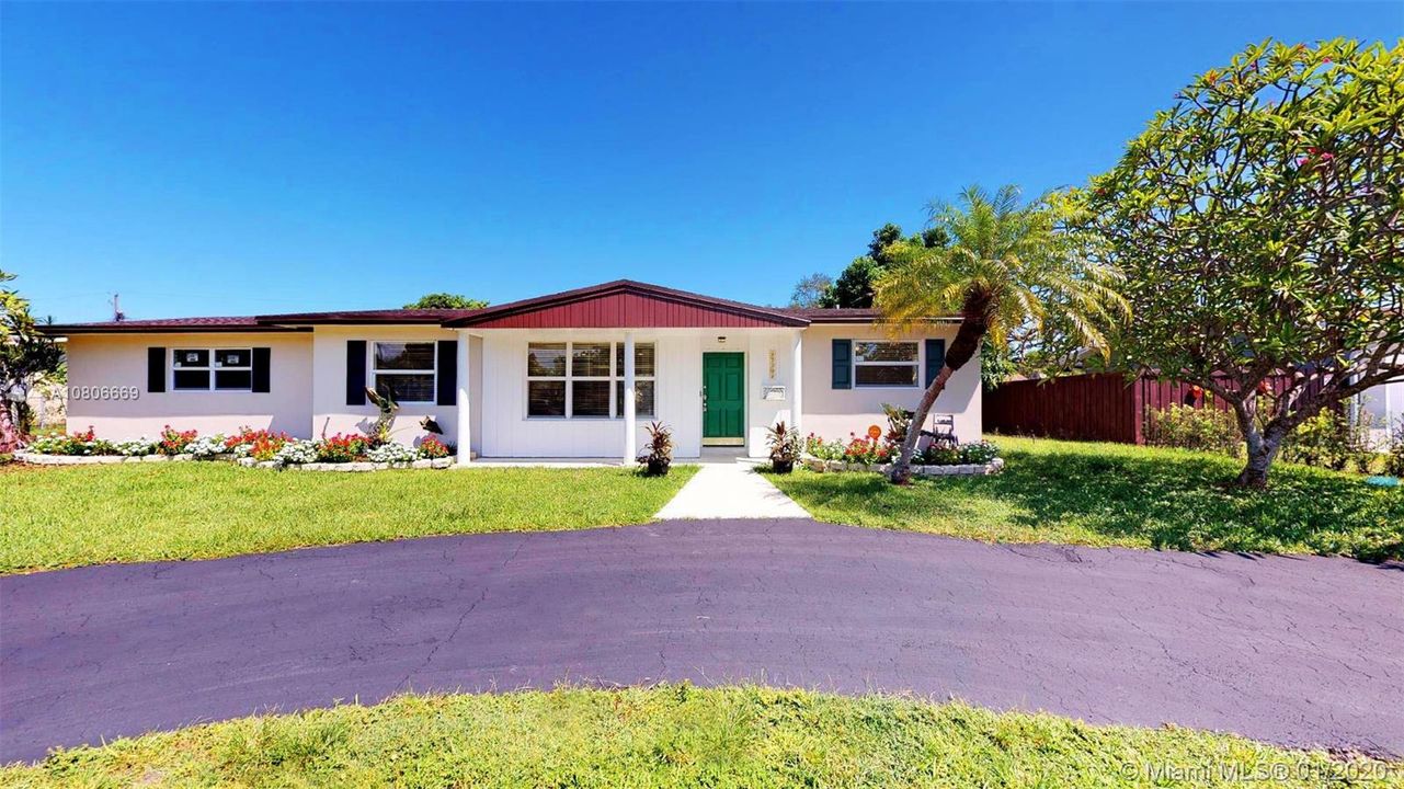 Recently Sold: $497,900 (3 beds, 2 baths, 1688 Square Feet)