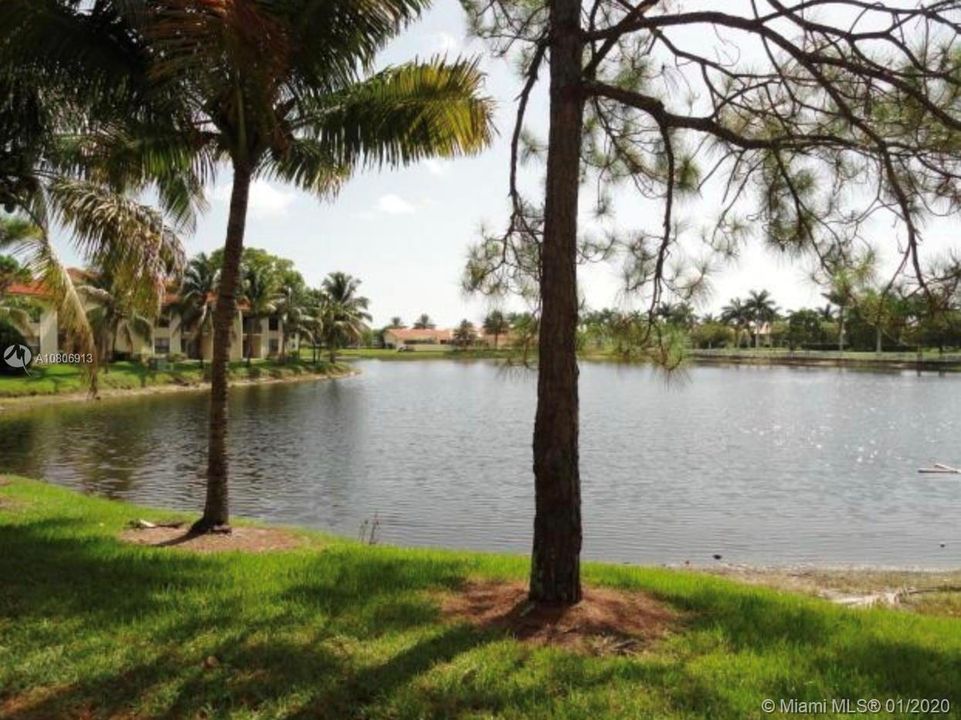 Recently Sold: $135,000 (3 beds, 2 baths, 1156 Square Feet)