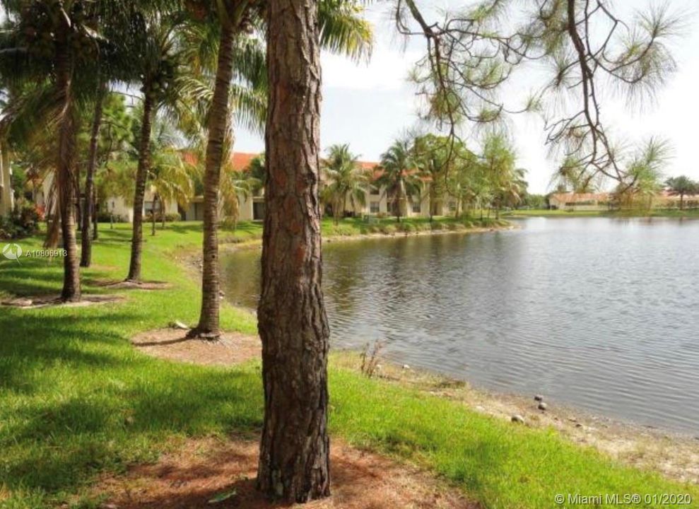 Recently Sold: $135,000 (3 beds, 2 baths, 1156 Square Feet)