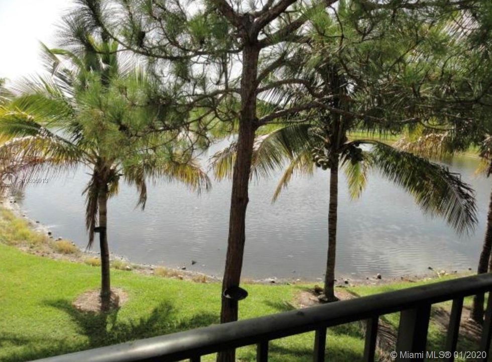 Recently Sold: $135,000 (3 beds, 2 baths, 1156 Square Feet)