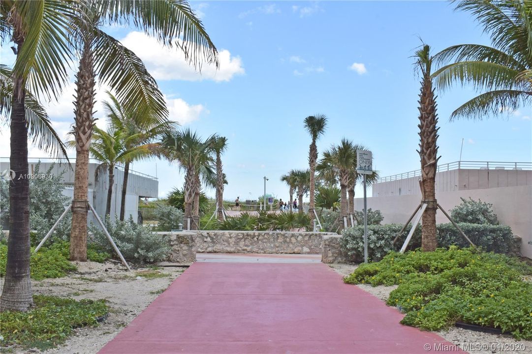 Recently Sold: $365,000 (1 beds, 1 baths, 655 Square Feet)