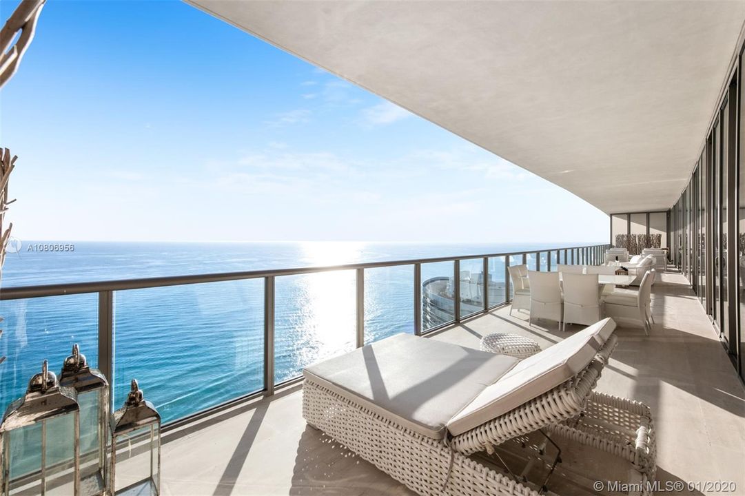 Recently Rented: $82,500 (5 beds, 7 baths, 6261 Square Feet)