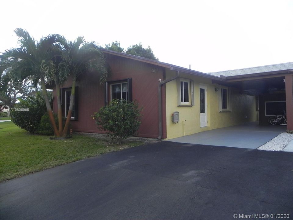 Recently Sold: $199,900 (2 beds, 2 baths, 1377 Square Feet)