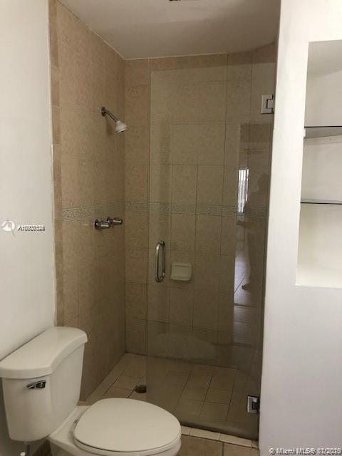 Recently Rented: $2,200 (4 beds, 3 baths, 1917 Square Feet)