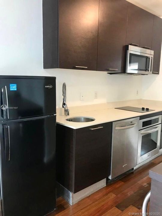 Recently Sold: $189,000 (1 beds, 1 baths, 425 Square Feet)