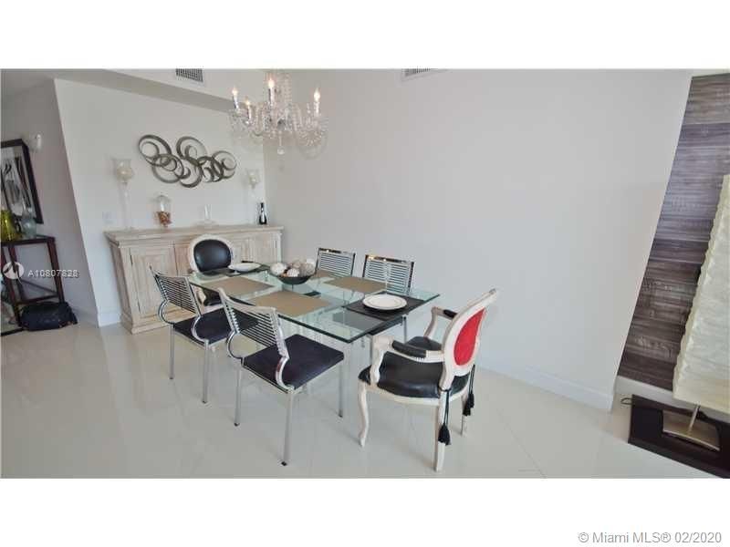 Recently Sold: $339,900 (3 beds, 2 baths, 1557 Square Feet)