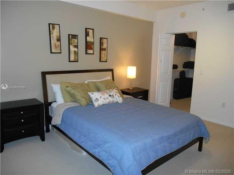 Recently Sold: $339,900 (3 beds, 2 baths, 1557 Square Feet)